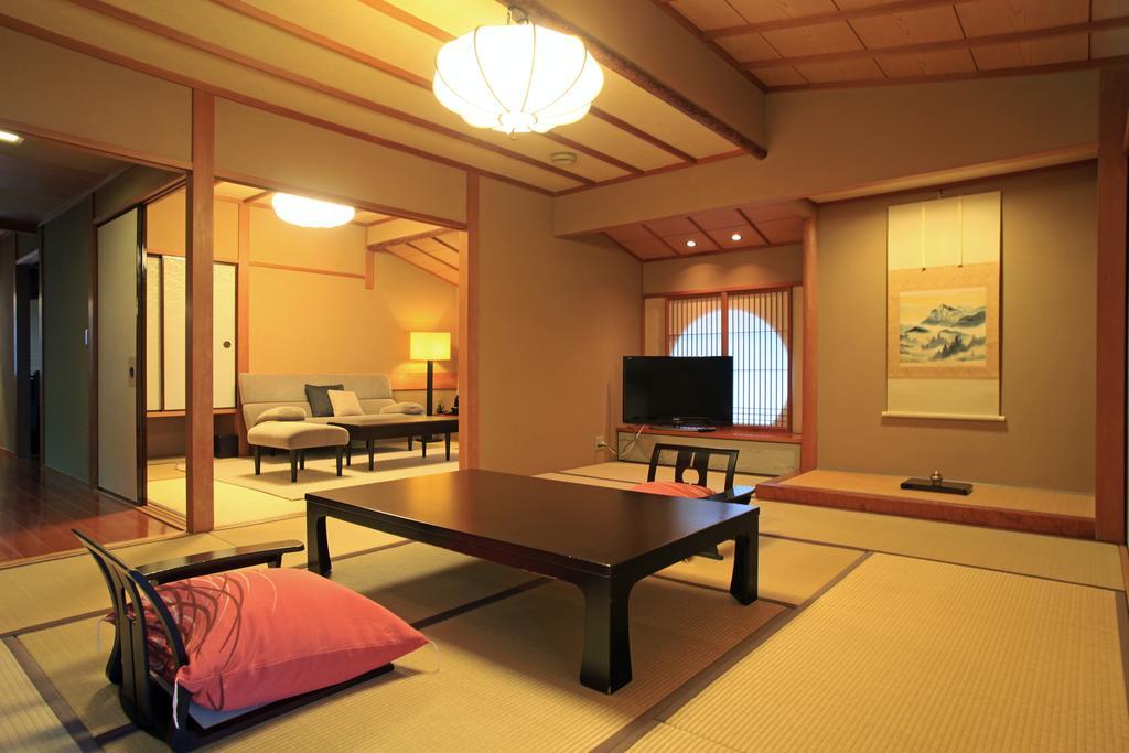 Shogetsu Gero Quarto foto
